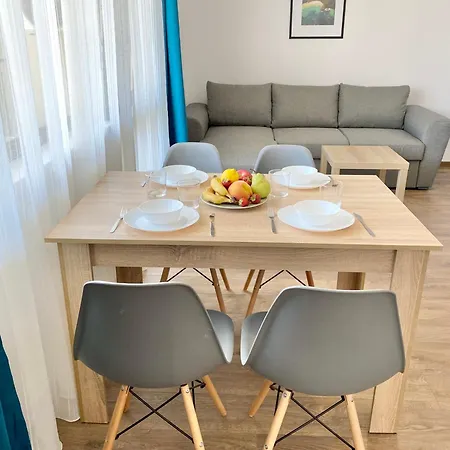 Central Seaview For 4 Guests Apartment *