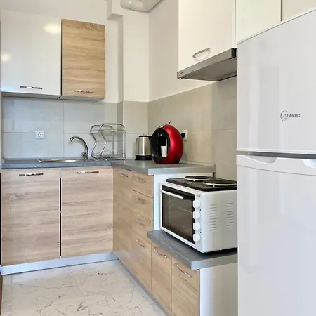 Apartment Central Seaview For 4 Guests Sveti Vlas