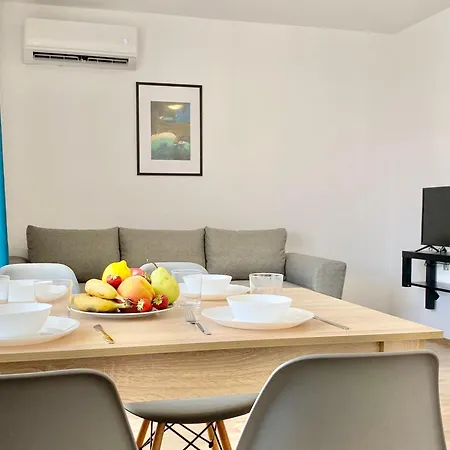 Central Seaview For 4 Guests Szveti Vlasz
