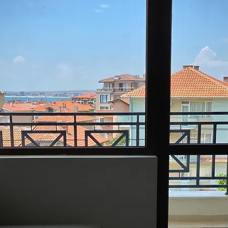 Central Seaview For 4 Guests Apartman